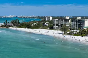 19 Whispering Sands Dr, Sarasota, FL 34242 - Photo 2