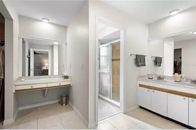 5775 Timber Lake Drive, Sarasota, FL 34243 - Photo 16