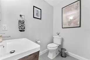 1740 S Orange Ave, Sarasota, FL 34239 - Photo 32