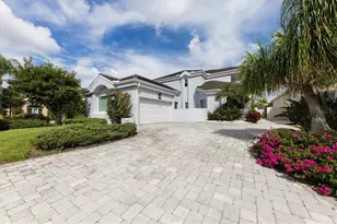 7716 Club Ln, Sarasota, FL 34238 - Photo 12