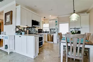 6005 Gulf Dr, Holmes Beach, FL 34217 - Photo 14