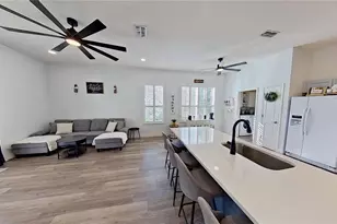 4307 Manfield Dr, Venice, FL 34293 - Photo 10