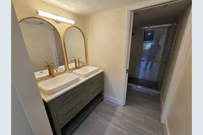 2718 Orchid Oaks Drive #C202, Sarasota, FL 34239 - Photo 12