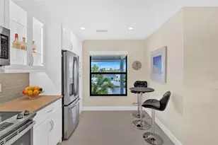 9226 Midnight Pass Rd, Sarasota, FL 34242 - Photo 14