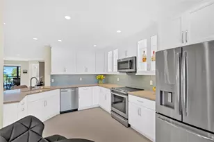 9226 Midnight Pass Rd, Sarasota, FL 34242 - Photo 10