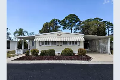 302 Oakwood Boulevard W, Sarasota, FL 34237 - Photo 1