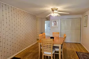 302 Oakwood Blvd W, Sarasota, FL 34237 - Photo 22