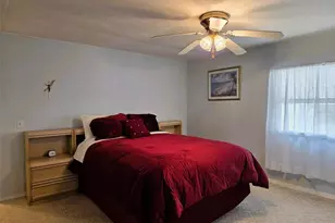 302 Oakwood Blvd W, Sarasota, FL 34237 - Photo 30