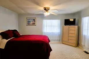 302 Oakwood Blvd W, Sarasota, FL 34237 - Photo 28