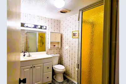 302 Oakwood Boulevard W, Sarasota, FL 34237 - Photo 36