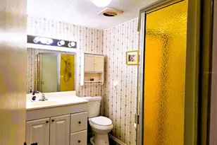 302 Oakwood Blvd W, Sarasota, FL 34237 - Photo 36