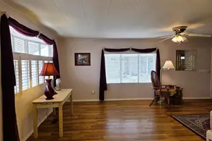 302 Oakwood Blvd W, Sarasota, FL 34237 - Photo 14