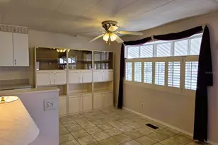 302 Oakwood Blvd W, Sarasota, FL 34237 - Photo 16