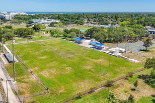 1066 8th Ave S, Saint Petersburg, FL 33705 - Photo 82