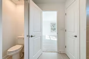 1066 8th Ave S, Saint Petersburg, FL 33705 - Photo 48