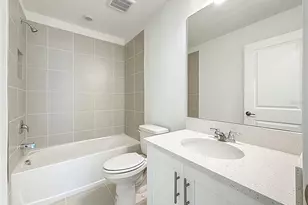 1066 8th Ave S, Saint Petersburg, FL 33705 - Photo 58