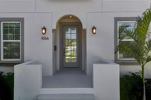 1066 8th Ave S, Saint Petersburg, FL 33705 - Photo 4