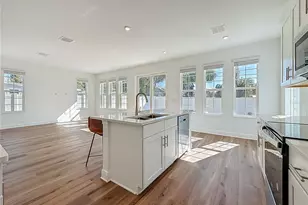 1066 8th Ave S, Saint Petersburg, FL 33705 - Photo 18