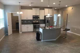 3120 Oriole Dr, Sarasota, FL 34243 - Photo 2