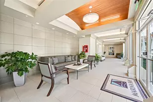 2410 Harbourside Dr, Longboat Key, FL 34228 - Photo 4