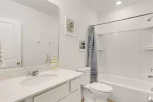 6352 Silverstar Dr, Sarasota, FL 34240 - Photo 18