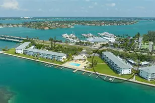 771 John Ringling Blvd, Sarasota, FL 34236 - Photo 1