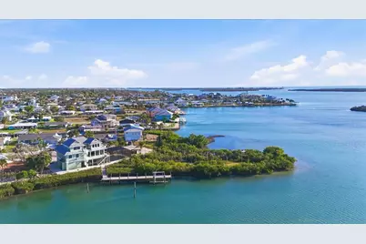 1910 Oregon Trail, Englewood, FL 34224 - Photo 4