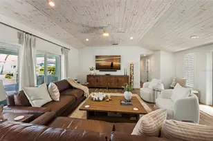 625 Dundee Ln, Holmes Beach, FL 34217 - Photo 6