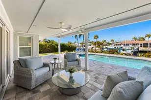 625 Dundee Ln, Holmes Beach, FL 34217 - Photo 22