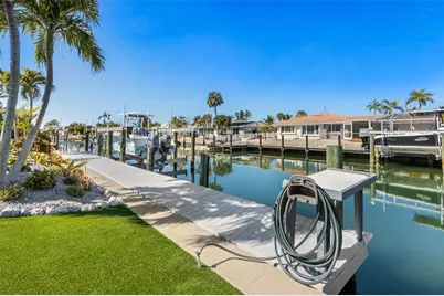 625 Dundee Lane, Holmes Beach, FL 34217 - Photo 30