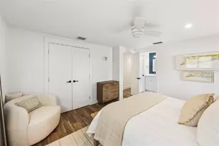 625 Dundee Ln, Holmes Beach, FL 34217 - Photo 18