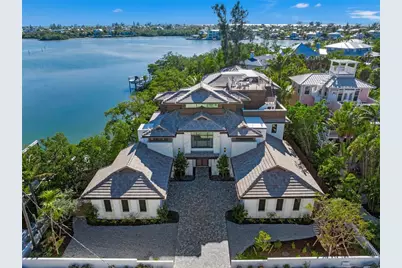 821 S Bay Boulevard, Anna Maria, FL 34216 - Photo 4