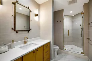 1300 Benjamin Franklin Dr, Sarasota, FL 34236 - Photo 40