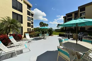 8764 Midnight Pass Rd, Sarasota, FL 34242 - Photo 6