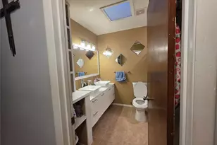 239 Connie Lee Ct, Lakeland, FL 33809 - Photo 8