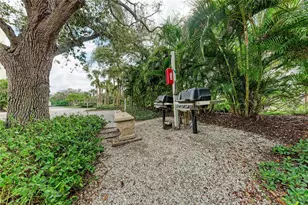 2120 Harbourside Dr, Longboat Key, FL 34228 - Photo 32