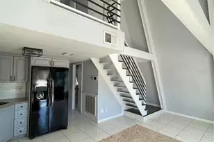 900 Riverside Dr, Tarpon Springs, FL 34689 - Photo 6