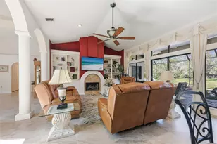 4221 Escondito Cir, Sarasota, FL 34238 - Photo 12