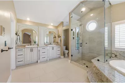 4221 Escondito Circle, Sarasota, FL 34238 - Photo 24