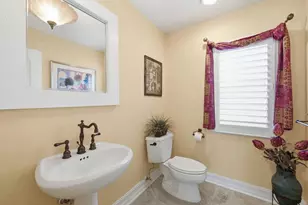 4221 Escondito Cir, Sarasota, FL 34238 - Photo 30