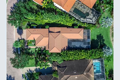 7951 Matera Court, Lakewood Ranch, FL 34202 - Photo 6