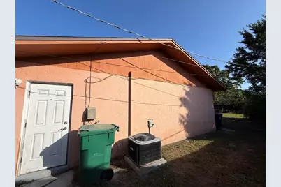 2311 15th Street W, Palmetto, FL 34221 - Photo 8