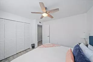 3710 Iroquois Ave, Sarasota, FL 34234 - Photo 12