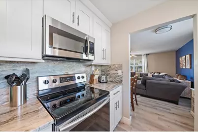 3710 Iroquois Avenue, Sarasota, FL 34234 - Photo 8