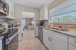 3710 Iroquois Ave, Sarasota, FL 34234 - Photo 26