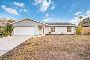 4355 Berkshire Dr, Sarasota, FL 34241 - Photo 4