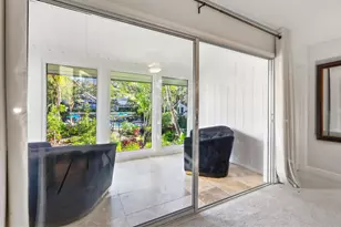 1201 E Peppertree Dr, Sarasota, FL 34242 - Photo 28