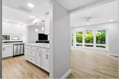 1201 E Peppertree Drive #234, Sarasota, FL 34242 - Photo 6