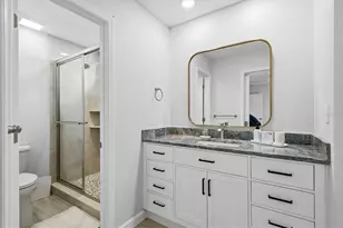 1201 E Peppertree Dr, Sarasota, FL 34242 - Photo 24