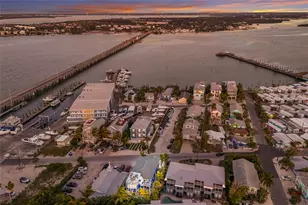 206 Church Ave, Bradenton Beach, FL 34217 - Photo 38